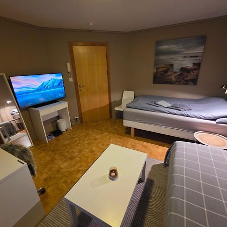 Rom Sentralt I Sogndal 호스텔 외부 사진